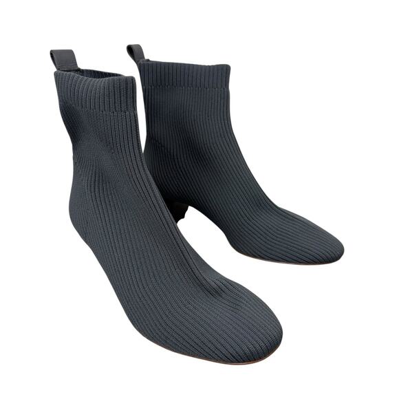 EVERLANE Boots Womens 7.5 Gray The Glove Boot Ribbed Knit Heel Minimalist - Picture 1 of 9